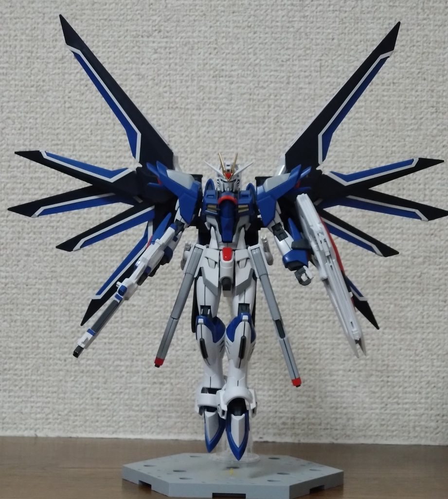 正面全景足が上手く曲げれない…！