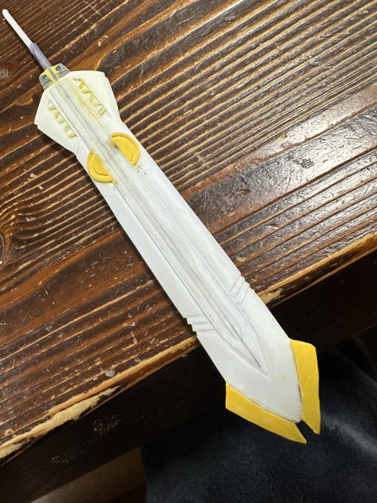 剣はプラ板とポリパテで作成塗装でなんとかなったけど、スクラッチはもうしないな、、。まぁ、それなり仕上がったから満足しよう。ありがとうございました