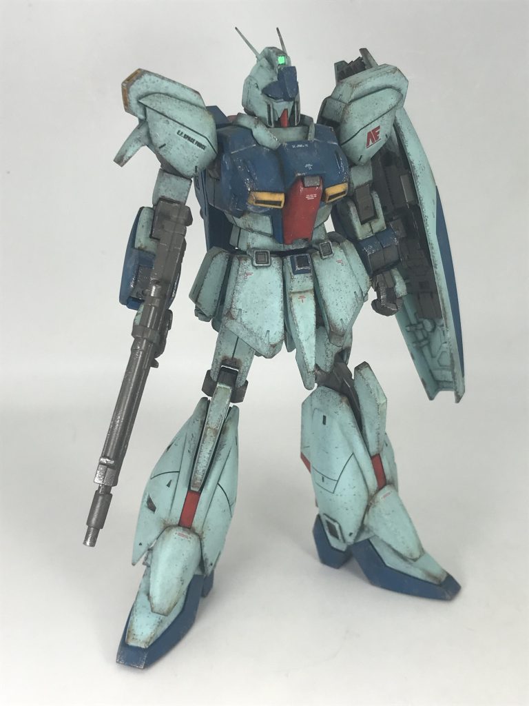 とうとう汚し済みの連邦機体が無くなって、放置していた機体を新たに汚し始めたか?🤔