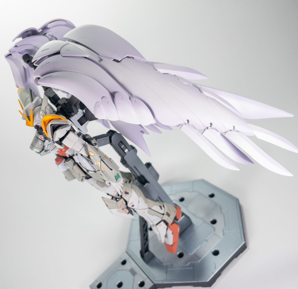 ガンダムウイング スノーホワイト TAMASHII NATIONS TOKYOにて
