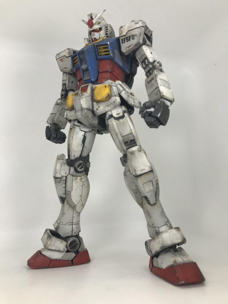 普通にガンダムマーカーイエローでちょい塗りした方が良かったかも…