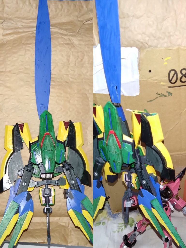 高出力ビームソード形態『ハイメガビームソードフォーム』実体剣の剣先を折り曲げることで、中心部から高エネルギーであるハイメガのビームを放出。超長いビームになるが、その斬れ味は非常に高い。リベロの『タイラントソード』並みの長さまでとはならないが、その武器とはいい勝負になることだろう…。また剣先はクローとして使え、敵を捕まえた状態でビームを放出する戦い方も可能。