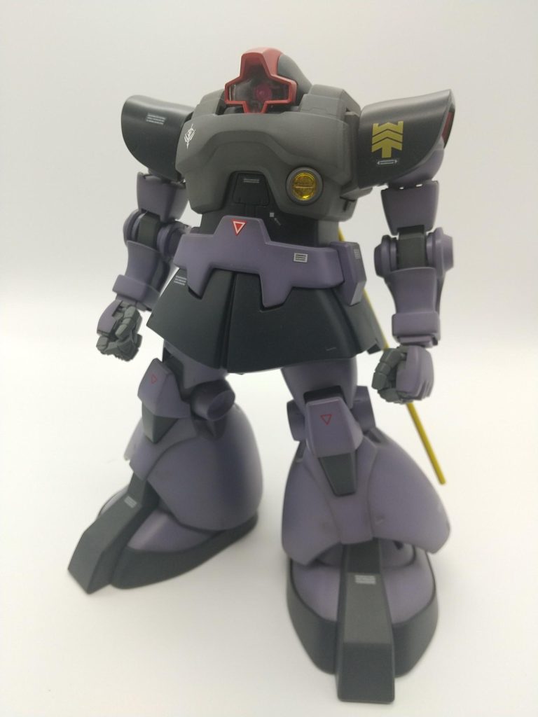塗装はガンダムカラー『ドム』用を使用しています。