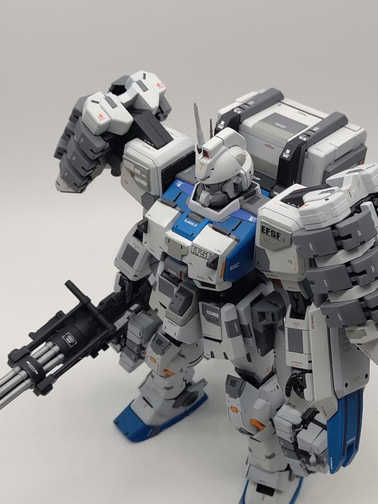 センサー色にオレンジを選択しました。細かい箇所に少し配置するだけでも存在感があります。