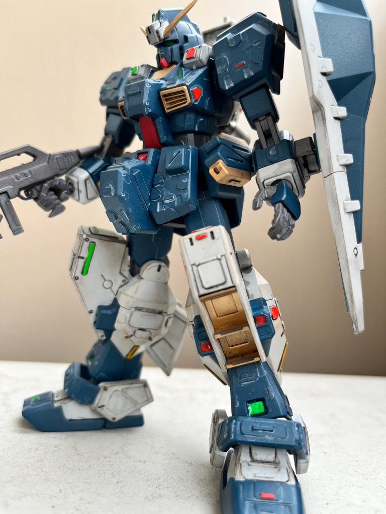 ティターンズなのでブルーをメインカラーにしました   軽めにウェザリングを施しましたまぁこんなもんでしょ