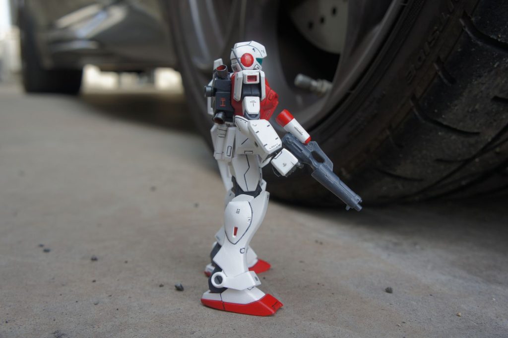 その他の色はタミヤの水性アクリル塗料で筆塗りです。