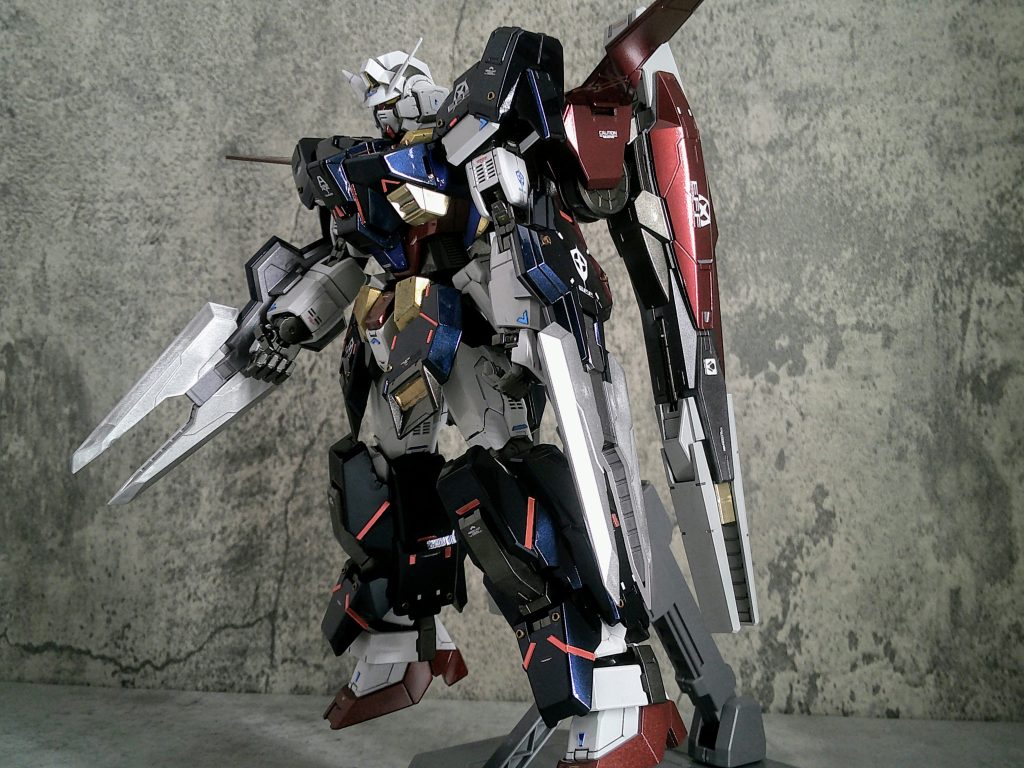 横ゼフルドランチャー？やったかな？もメタリックレッドへ