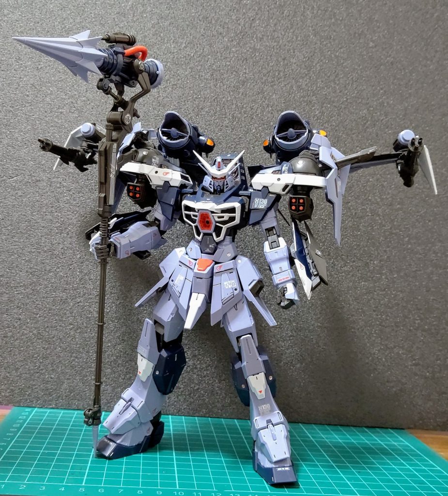 アピールは特にないけどちょっと部分的に色つけて要所にスミ入れくらいですスタイル良くて顔も厳つくて良い感じ🎵