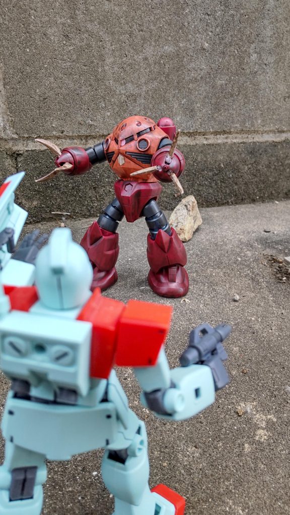 赤いズゴックに遭遇して慌てるGM💥