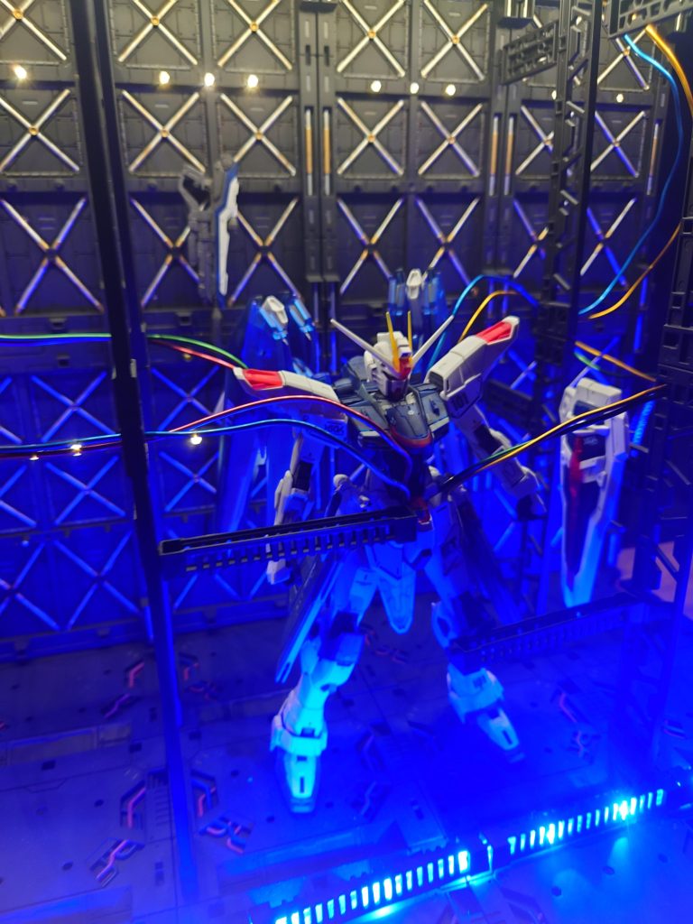 【ジオラマ】フリーダム出撃前夜！–4枚目/制作者：Banboo