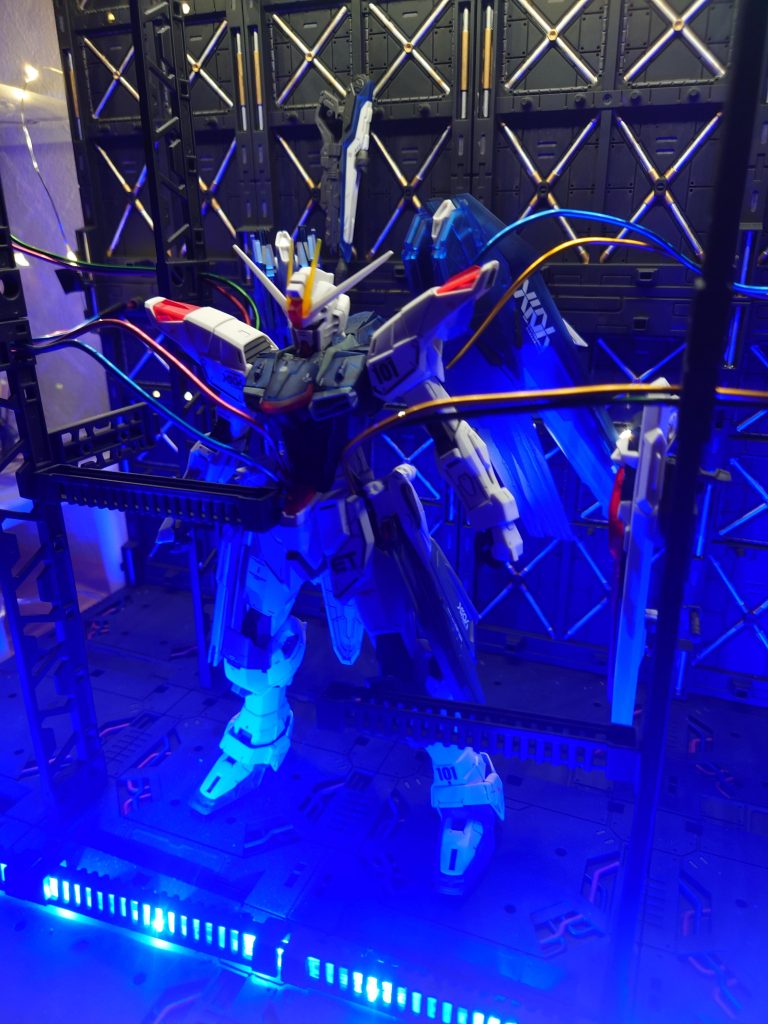 【ジオラマ】フリーダム出撃前夜！–5枚目/制作者：Banboo