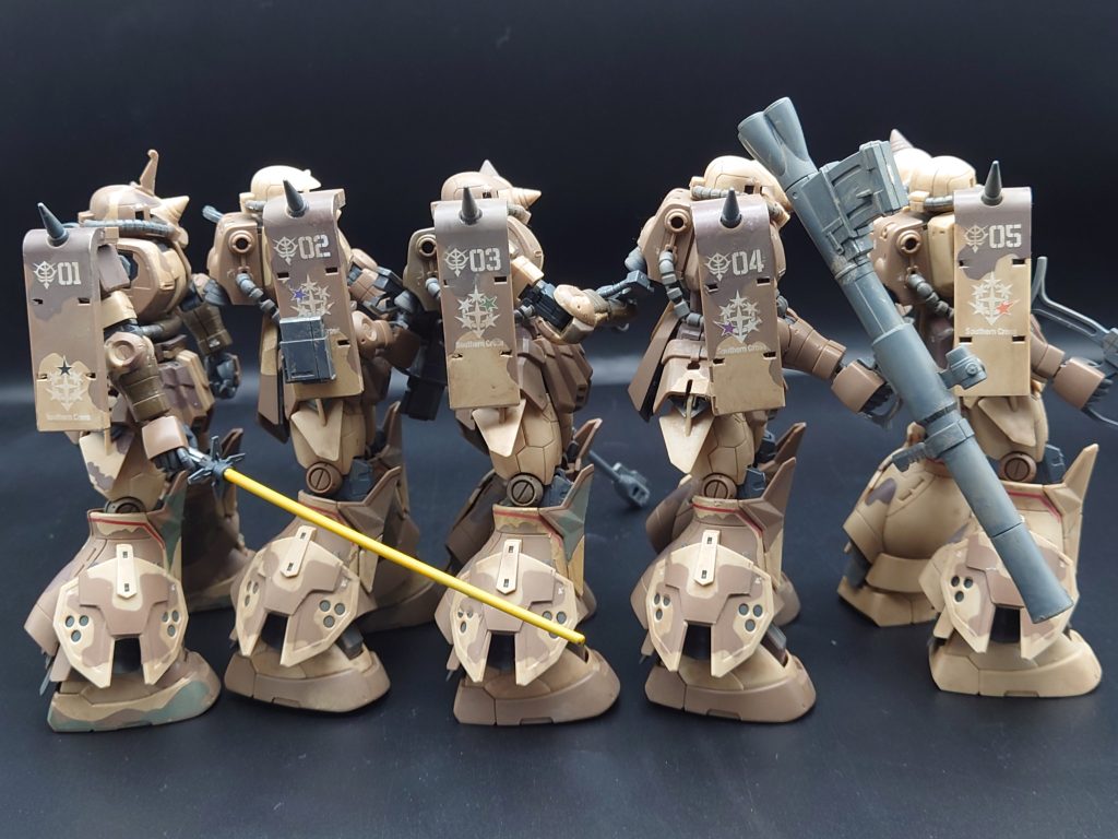 シールドのナンバーデカール一番最初に作ったエグバ機だけ、サザンクロス隊の、マーク位置間違えて貼ってるのは、ナイショです(汗)