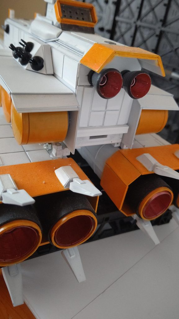 クラップ級の後部。ノズルはラーカイラムの製作時に余った大きいのを使用したためエンジン自体が大きくなってしまったかも。