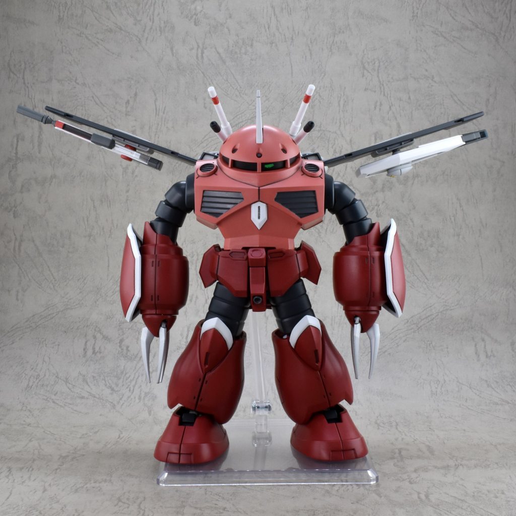 モノアイシールド部分を2つ用意したのでモノアイとガンダムアイが選択式です。