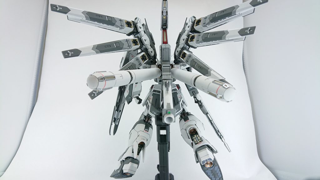 バックショットムチムチのふくらはぎが良いです!撮影ブースを工夫するか写真を加工するなど、作る以外の改善も必要なのがよくわかった!