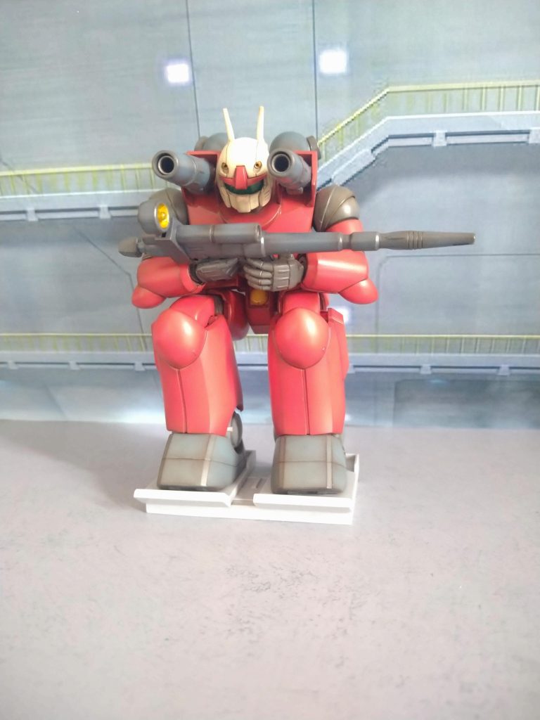 🤨🤔~~~~~ん~これが限界~~~~~~🧐😅可動にはもう少し余裕があるのですが、太もも、腕、胸がぶつかってこれ以上体制低くできませんでした…😅でもこの決定した見た目を変えたくなかったのでこれでヨシ!☹️…でございます😚