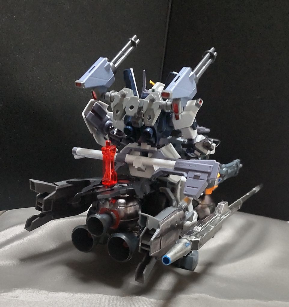 リアビュー後方のスペースは二人目を乗せるためのスペースです。