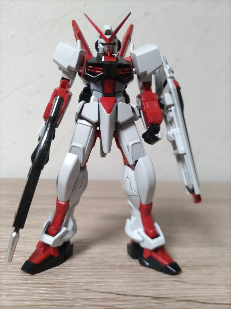 素立ち。いつも通りシールは未使用。赤い所はメリハリつけるために部分的にメタリックレッドにて（ わかりにくいですが）