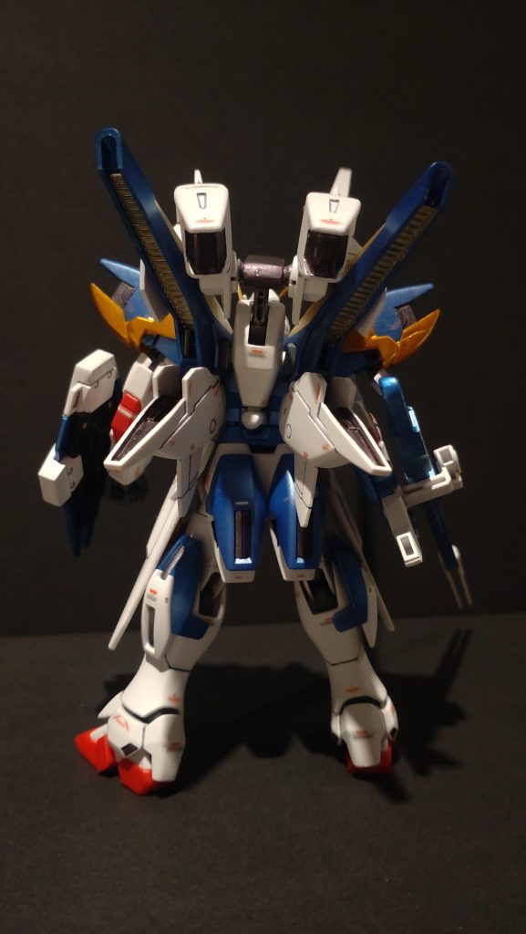 バスターの部分をちゃんとコア・ファイターに付いてる用に加工して、無改造だとバスターから羽が生えてる違和感を軽減させてます!