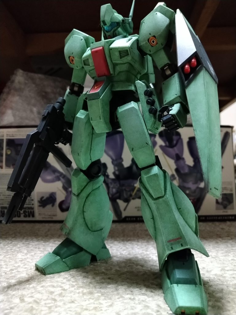 ２体共、何となく構想は出来ています。１体はボクが乗りたいジェガン。スタークジェガンをベースにパーツを引いたり。 