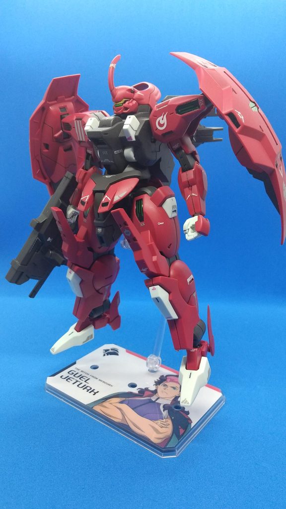 素立ち状態。台座はアクションベース6に残っていたグエルのシールを貼りました。