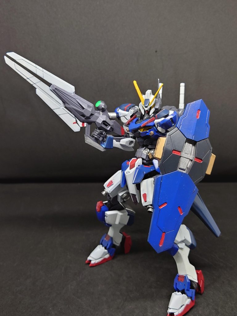 ガンダム・セラフアインの閲覧ありがとうございますm(_ _)m今回は鉄血と水星のキットを使ったミキシングでいろんな工夫をして接続部を考えて取り付けできるように加工してミキシングの幅が増やすことができました(^^ゞ以上カルシウムボンバーでした(^^ゞ