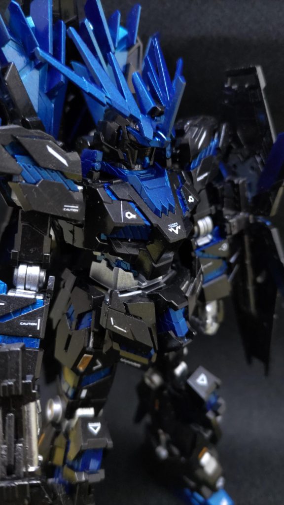 デカールは過去作の水星の魔女シリーズのものから拝借しておりますので、世界観はめちゃくちゃですがお許し下さい😅次はまたまたホコリの被ったユニコーンガンダムを作りたいのですが、なかなかカラーが決まらない…でもかの考える時間もまた楽しいもんですね😁