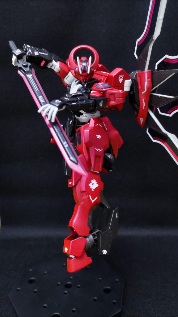 3作目にしてようやく水性ホビーカラーの存在を知りました…ラッカーと違い子供がいても部屋の中で堂々と塗れることに感動し、ガンプラの沼にハマった記念作です😅