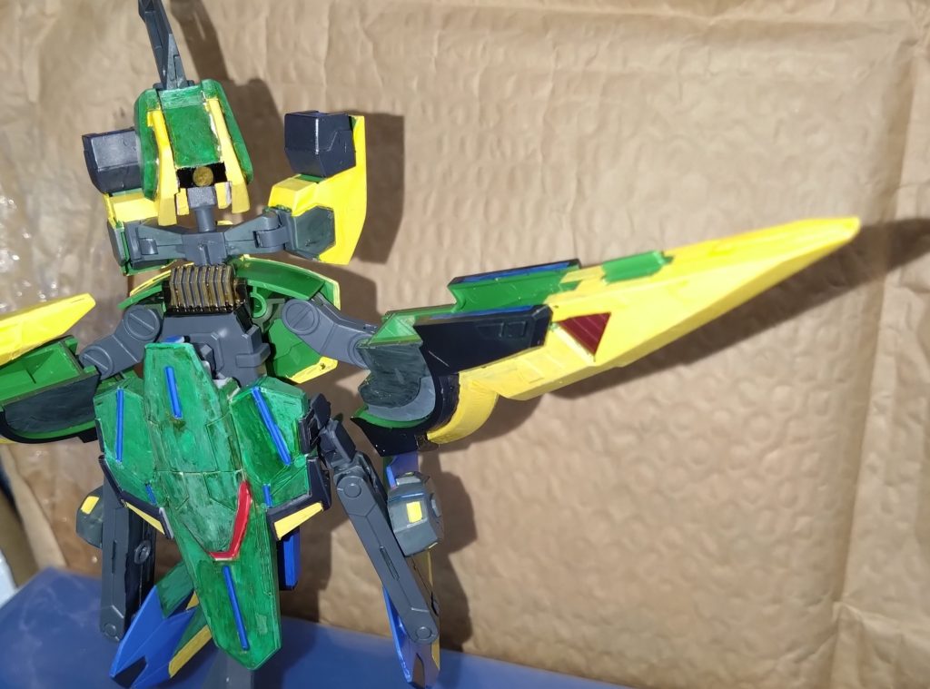 MS形態による武装。最初はこちらになります。ソードブレード×2両腕がソードフォームによるソードの部分の為、腕そのモノが武器になります。折り畳んでの使用も可能。