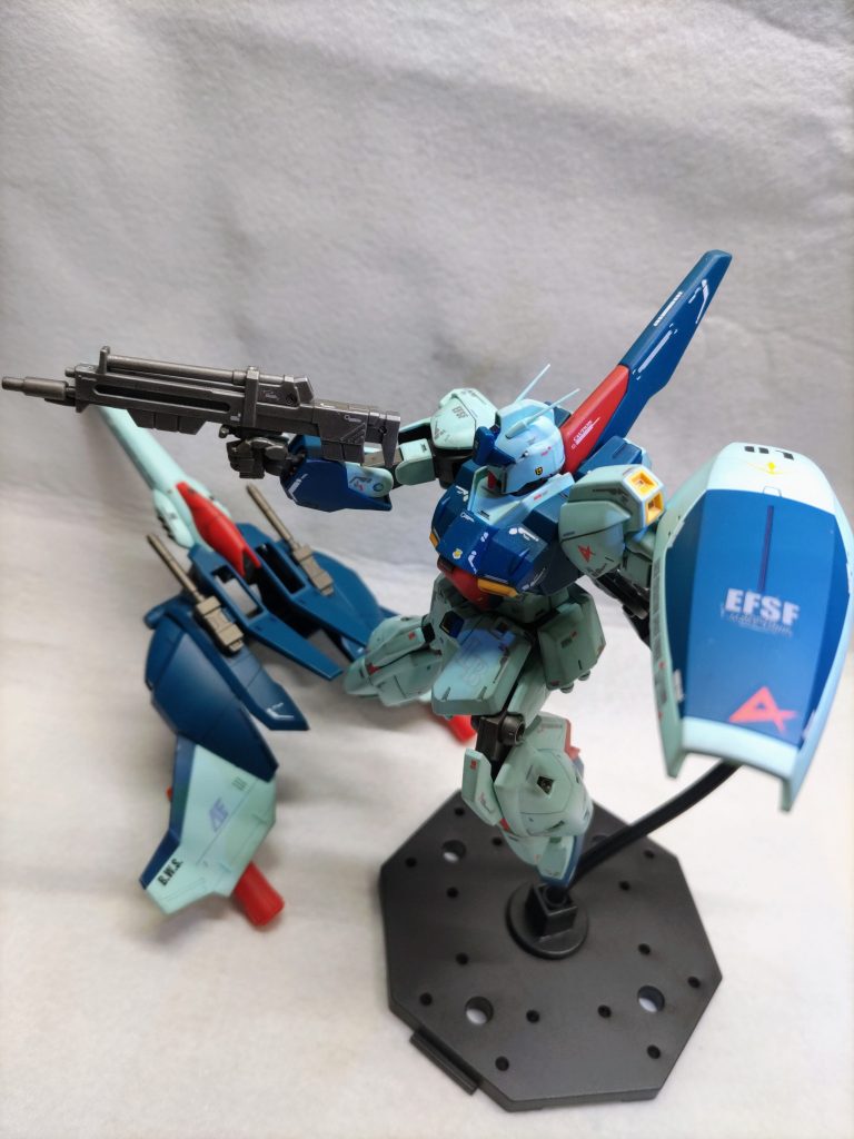ライフルはドライブラシだけで合わせ目消してません