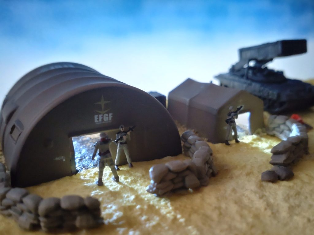 砂漠の駐屯地ー夜明けー–6枚目/制作者:む〜たん