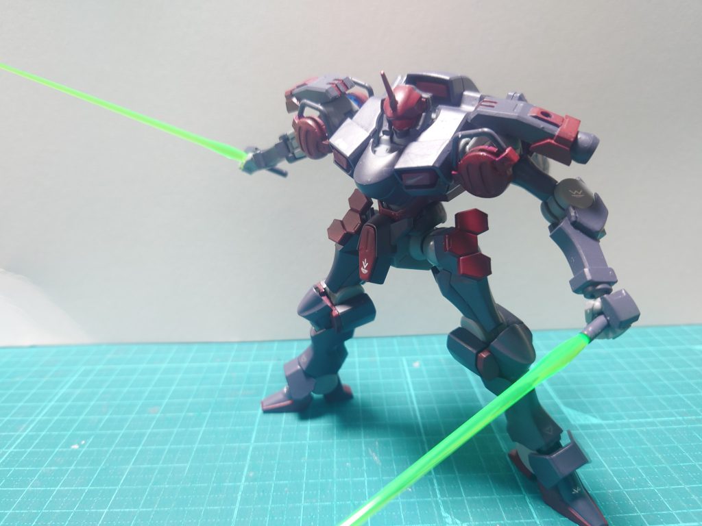 サーベル二刀流浪漫ですね。斬りつけていきましょう。