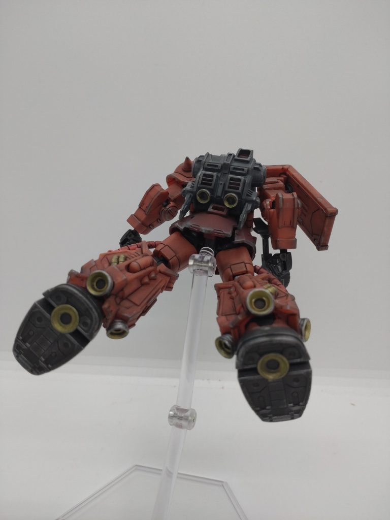 やはりこの背中！　この足のスラスター！！機動力こそがＭＳ最大の武器であると再認識させてくれます。