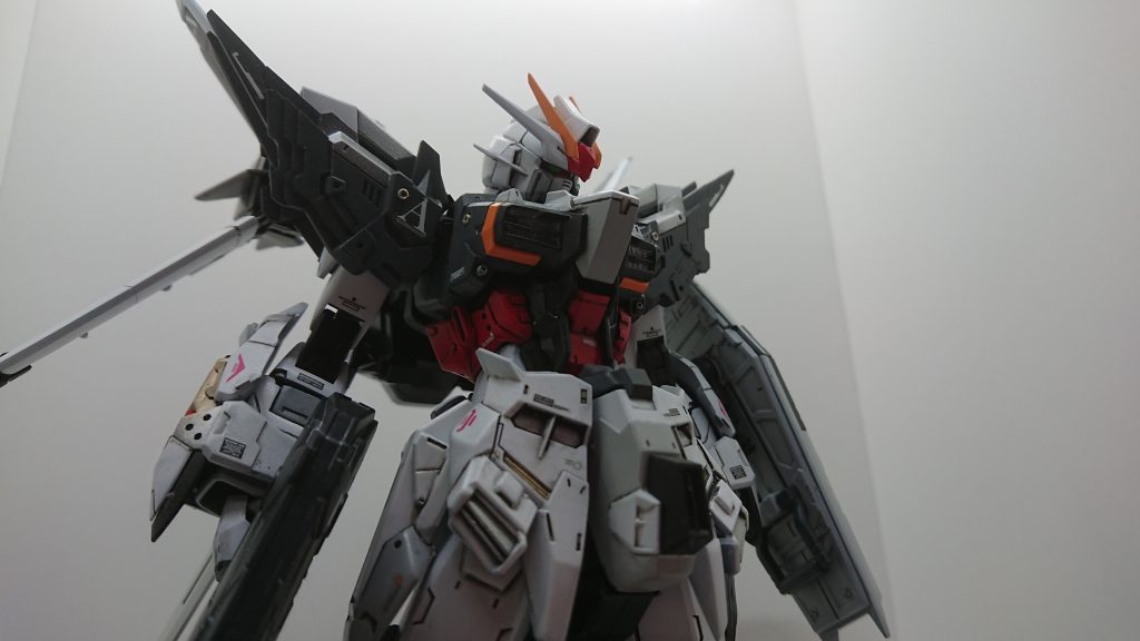 胴体S字タイプに変えたかったので、三分割にしディテール追加