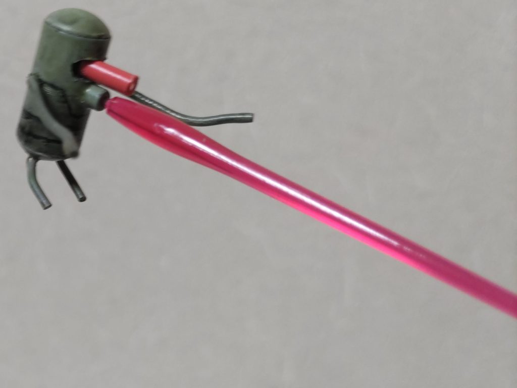 口からビームが放てるだが威力に負けて吹き飛ぶ