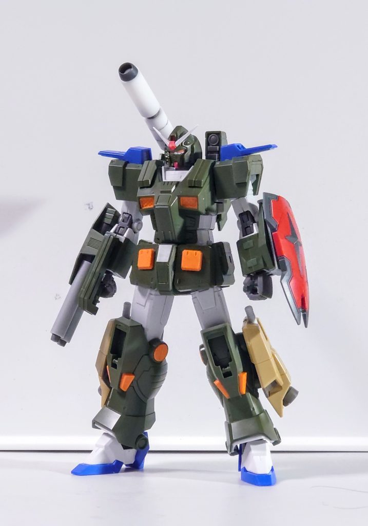 塗装前キャノン砲、2連ライフルはそれぞれプラパイプで大型化しました。