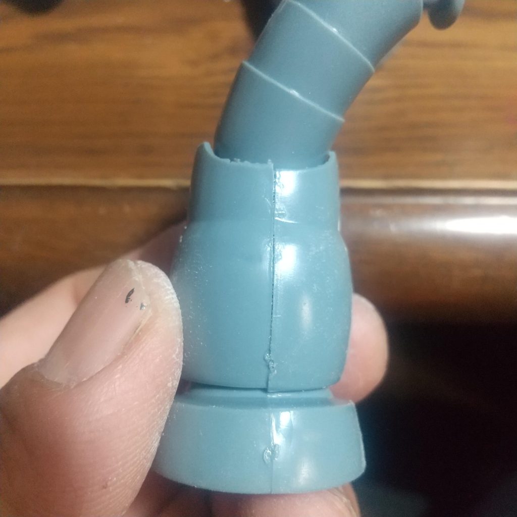 凄い段差ができるので、これも頑張ってヤスリかけしてもらいました。