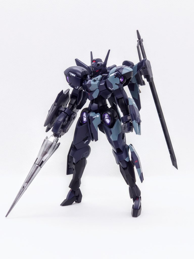 エルヴィスと同じくグラスレー社のMSをミキシングしました。エルヴィスとは1部パーツを変更しています。