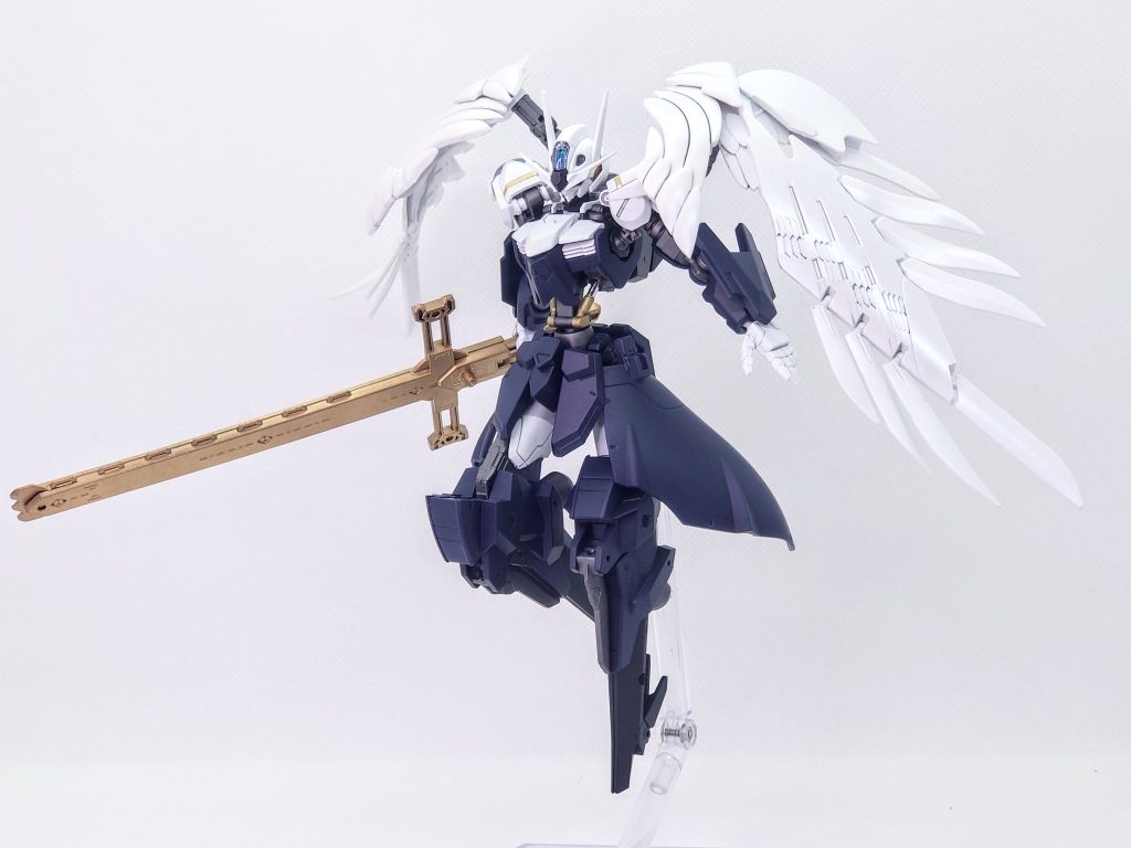 シスター・クレア専用機《オラシオン》–6枚目/制作者：LEN