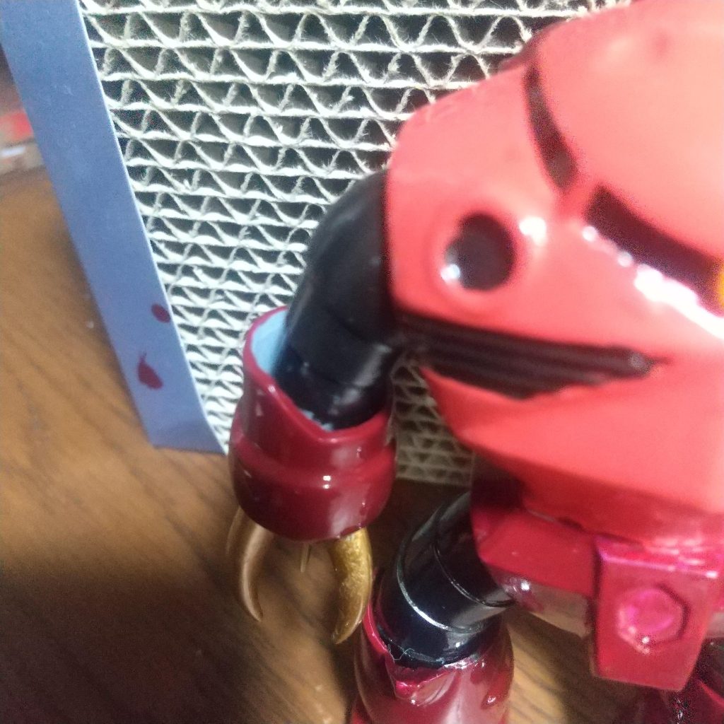 肘の裏は塗り忘れ~(zaku-kao9)