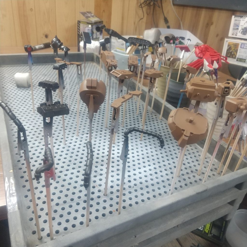 メタリックばっかりだったことに反省し、マットな質感に感動し、久しぶりのザクタンクに出会えたことに感謝✨