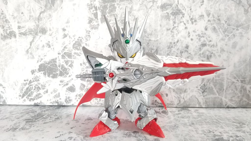 シールドを前に持ってきて抜刀 こうゆうポーズが似合うから騎士は良いんだよ騎士は！！