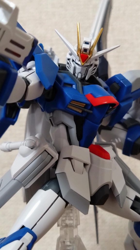 ライジングって顔に「 ㇸ 」が無いのでちょっと抵抗あったんですけど、作ったらイケメンでした