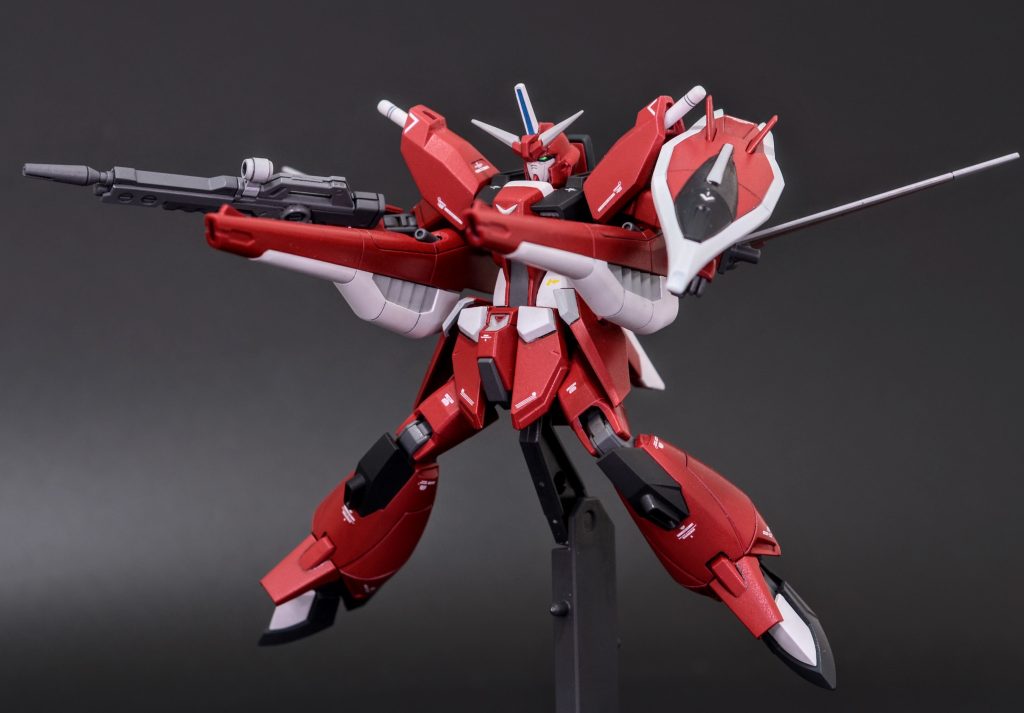 改修された設定なのでビームライフルはインフィニットジャスティスと同仕様のものを装備させています