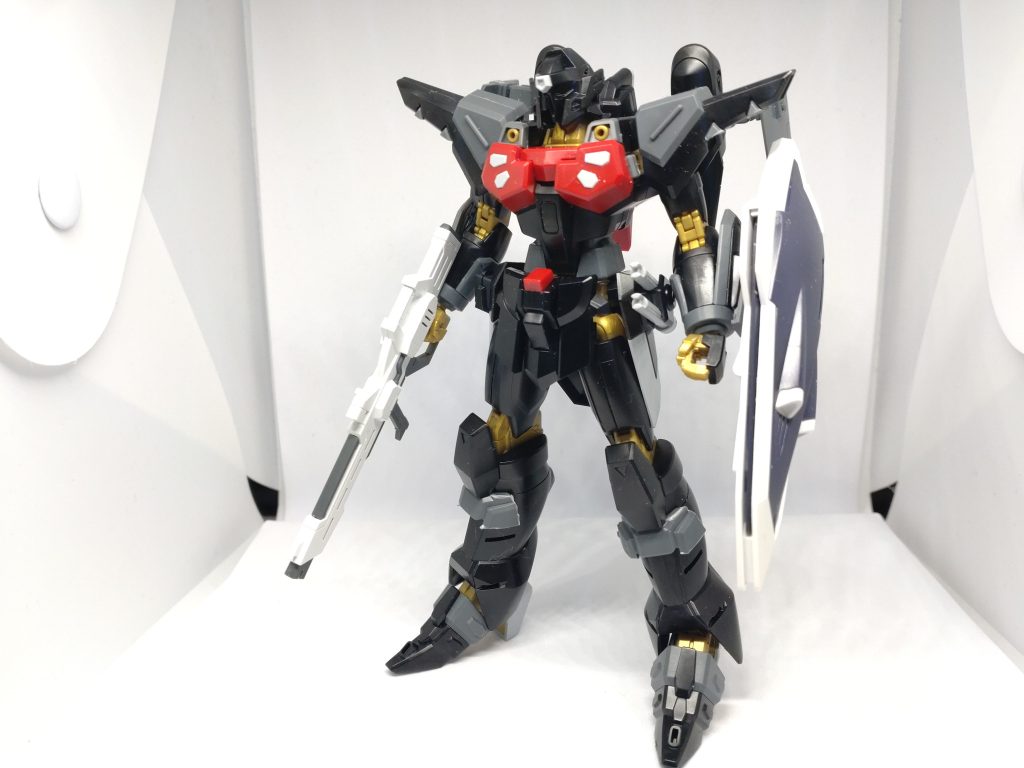素体はシヴァです。刀を構えやすくするために胴体の関節を削るなどして少し可動域を上げてます。