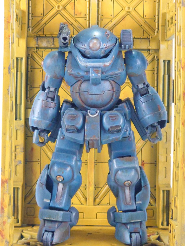 今回はパワードアーマーっぽく作ってみました後のハンガーは100均のハンガーです