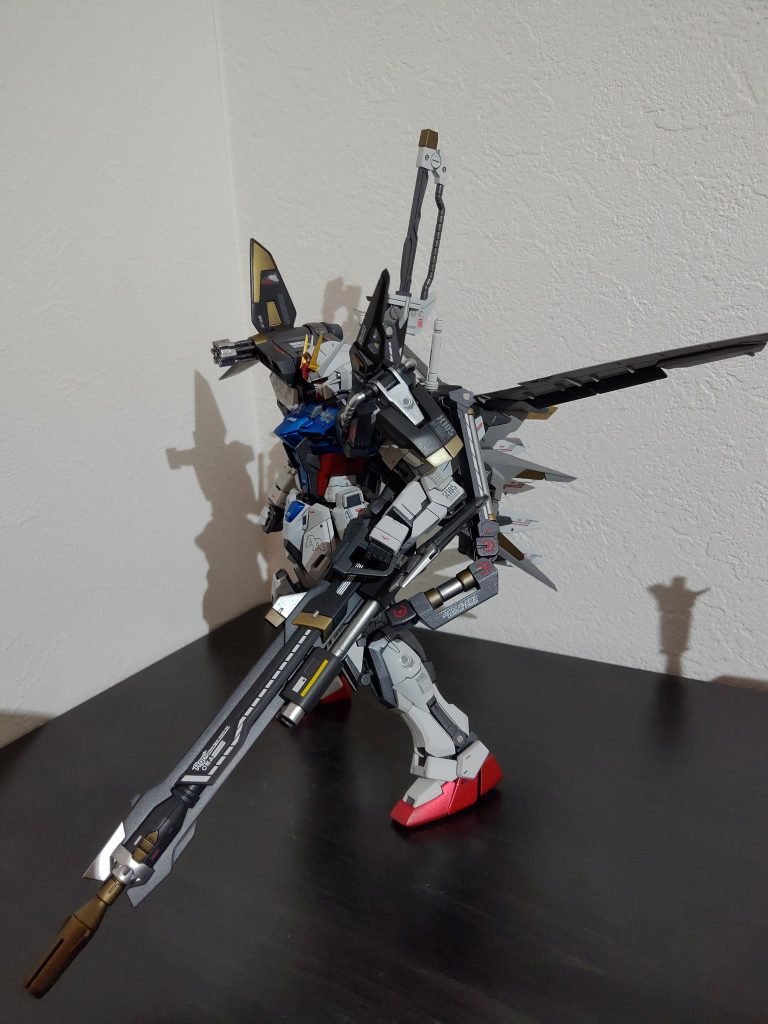 パーフェクトストライク–3枚目/制作者：mofi