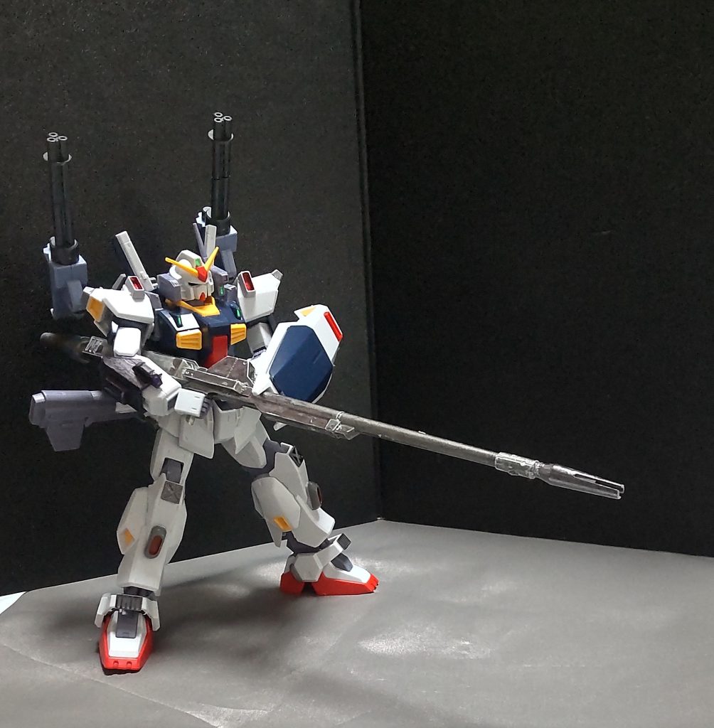 ロングライフル旧キットのGディフェンサーのが残ってたので、そのまま流用させました。