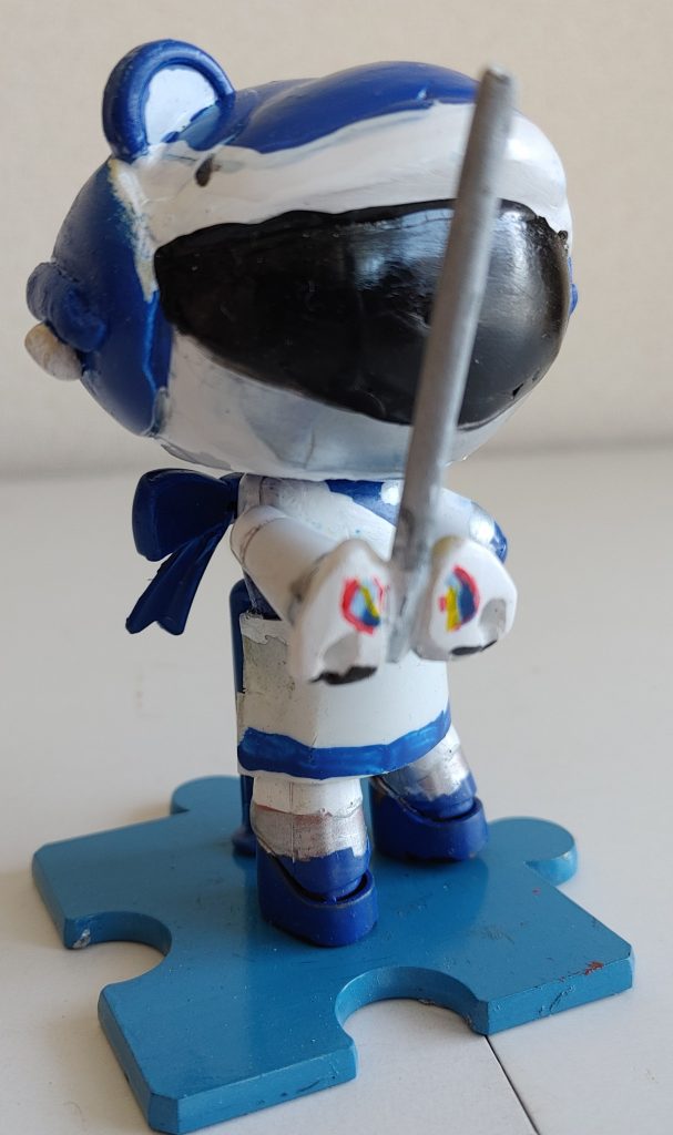 ライブラスター。　本編では、銃モードが変形した剣モード。 銃モードと同じくランナーにエポキシパテ。　　