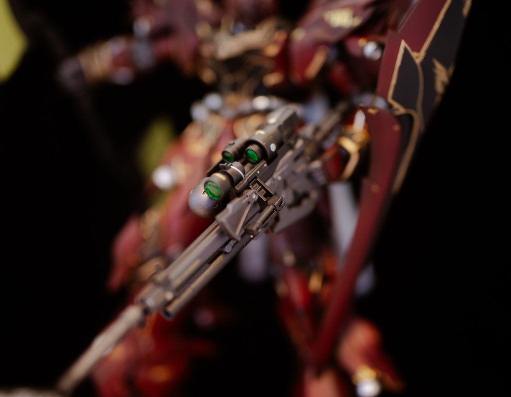 シナンジュのライフルの造形がめっちゃ好みなんです！Hアイズでレンズを嵌め込んでいます。